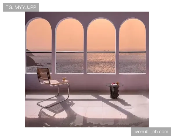 古力又晒新家照，窗边那把椅子随手一坐都像颁奖台，我这月薪直接被羞到了